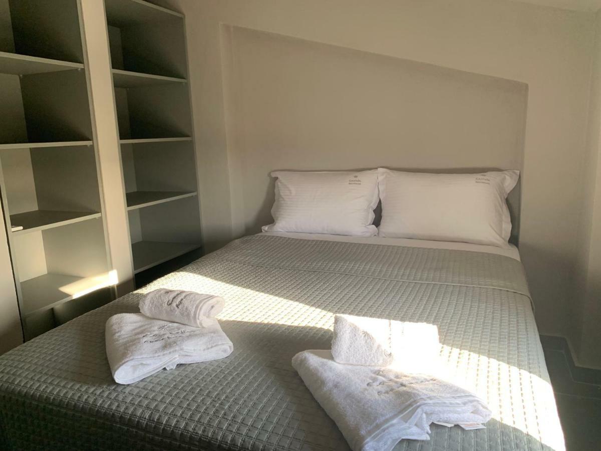 Castella Apartments Вурвуру Екстериор снимка