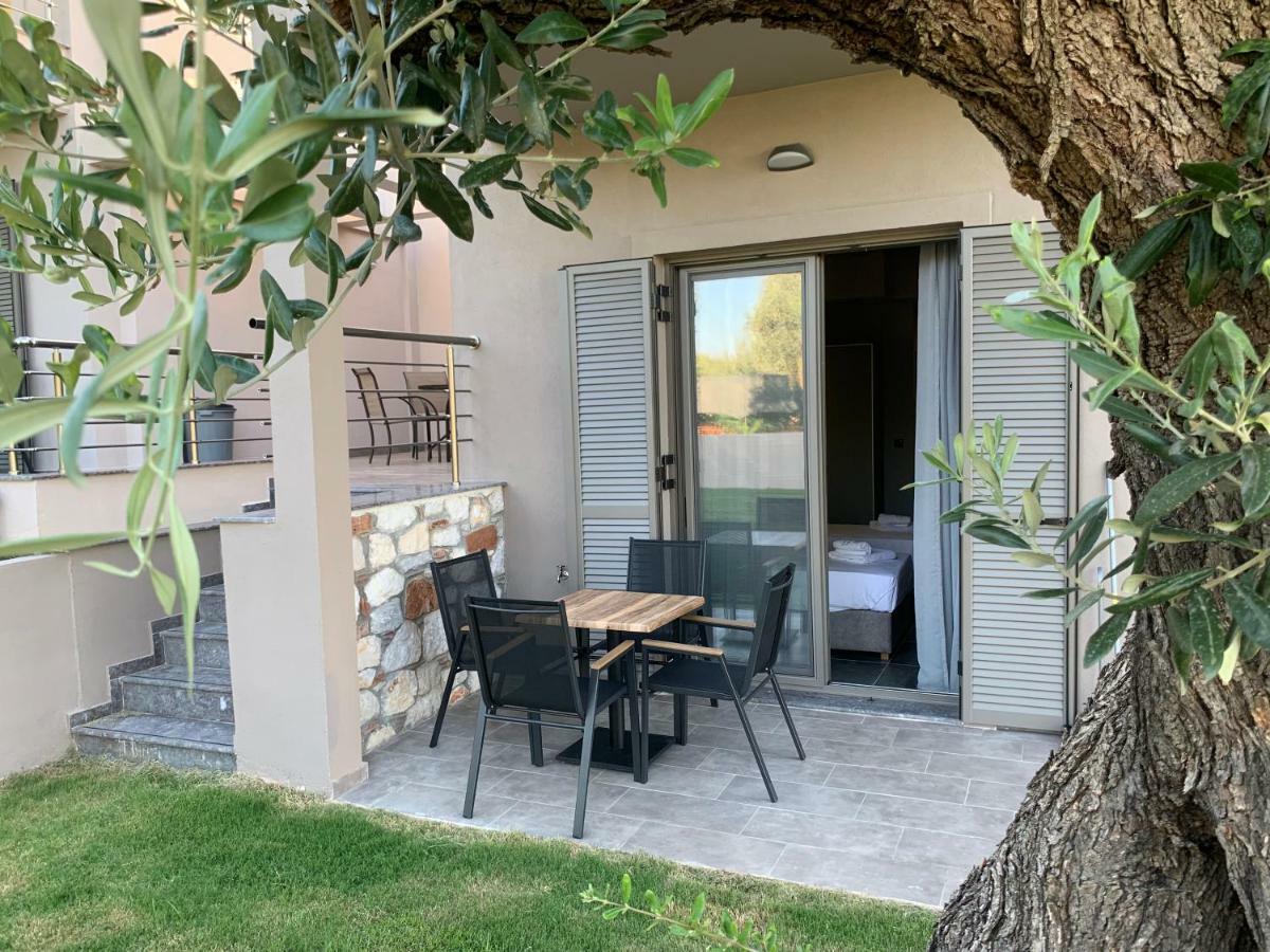 Castella Apartments Вурвуру Екстериор снимка