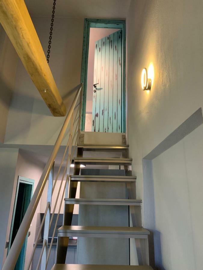 Castella Apartments Вурвуру Екстериор снимка
