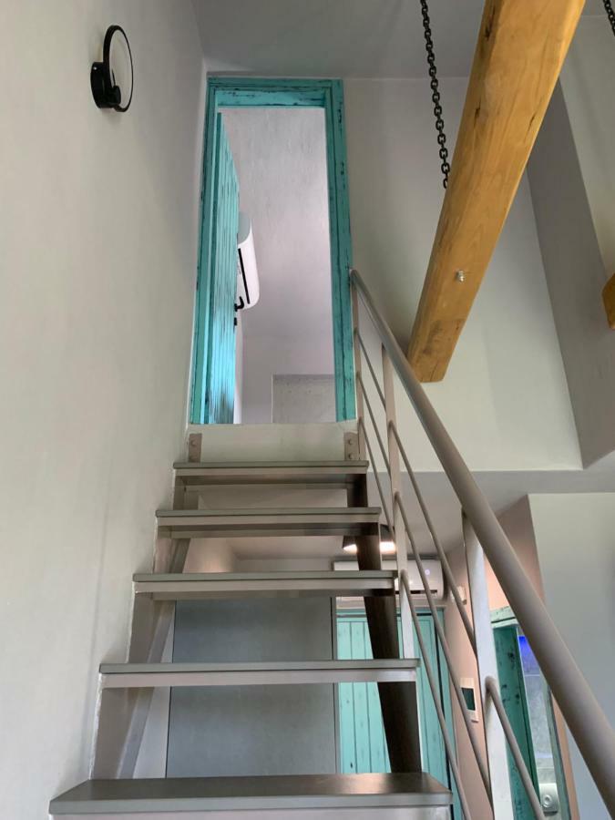 Castella Apartments Вурвуру Екстериор снимка